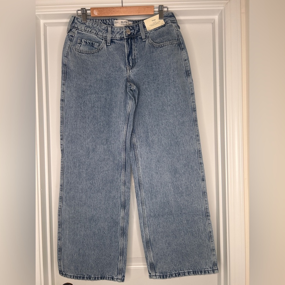 NWT Hollister Women’s Low Rise Baggy Jeans, Medium Wash, Sz.4R - Picture 7 of 15